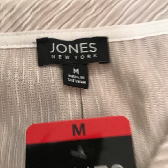 Jones New York textured fabric with button details khaki ivory size medium - Picture 4 of 6